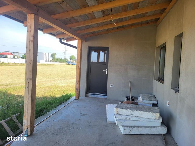 Casă cu 4 camere cu Teren 500 Mp în Sântandrei