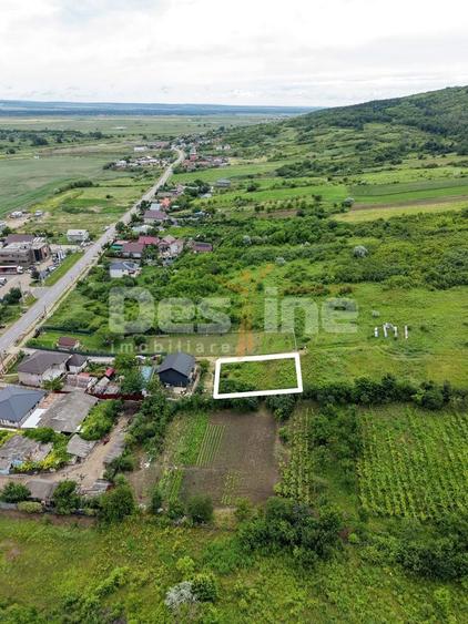 Teren Construcții intravilan de 451 mp, în Tomești
