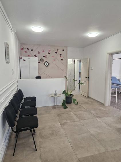 Casă cu 4 camere cu Teren 425 Mp în Exterior Vest