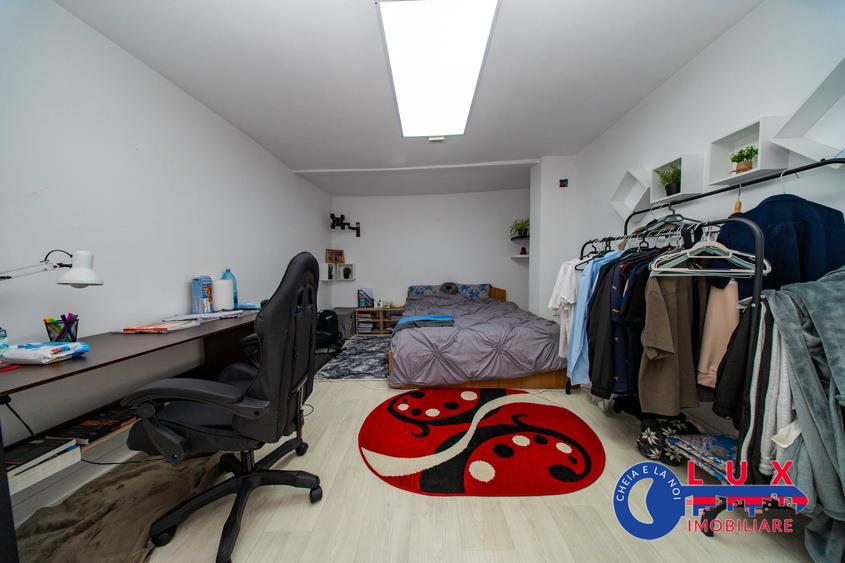 Casă individuală cu 4 camere cu Teren 187 Mp în Monumentului
