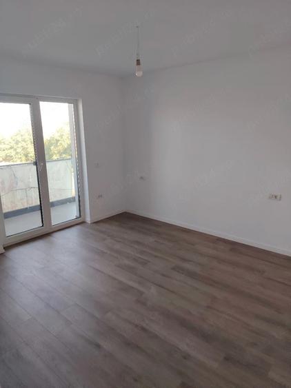 Casă cu Teren 250 Mp în Moșnița Nouă