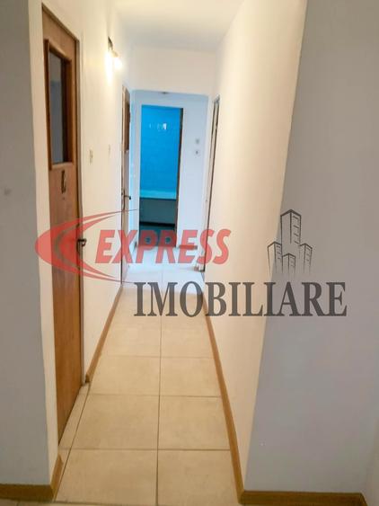Apartament cu 3 camere decomandat în Dristor