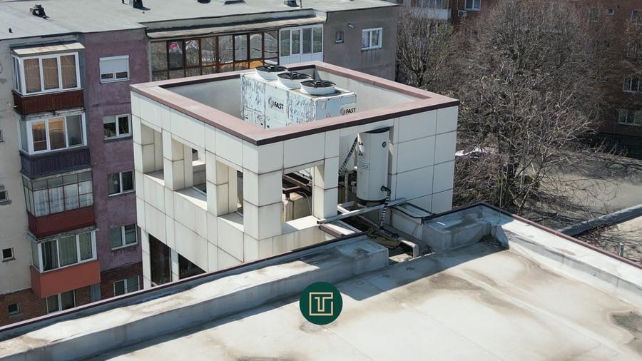 Spațiu comercial, de 886 mp, în Micălaca