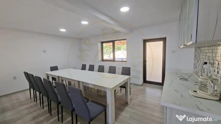 Casă cu 7 camere cu Teren 1200 Mp în Budeasa