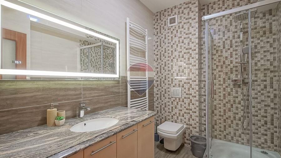 Apartament cu 2 camere decomandat, mobilat în Tractorul