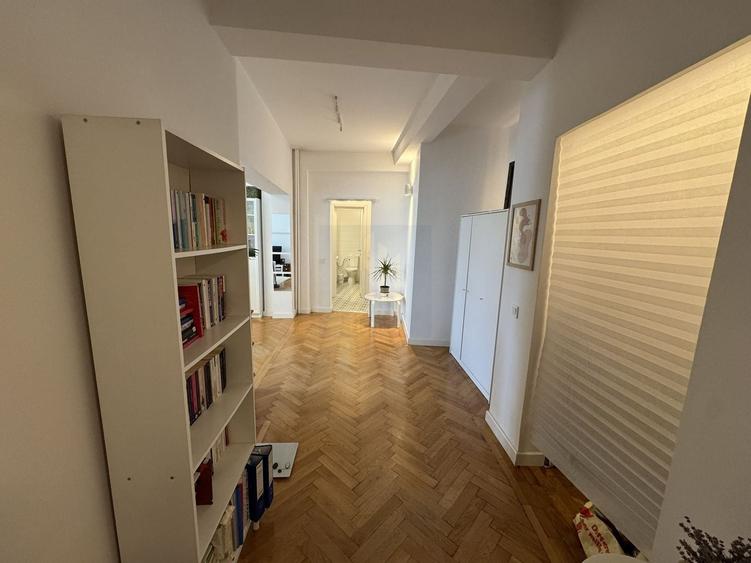 Apartament cu 3 camere decomandat, mobilat în Unirii