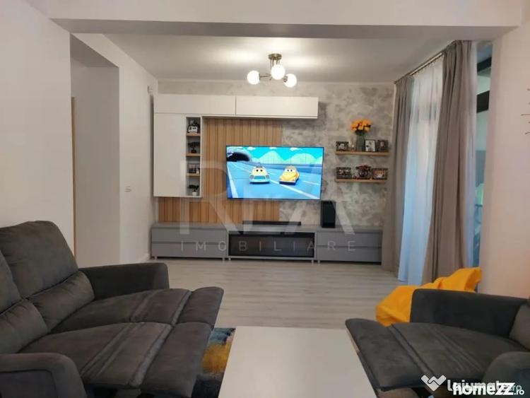 Casă cu 7 camere cu Teren 255 Mp în Titan