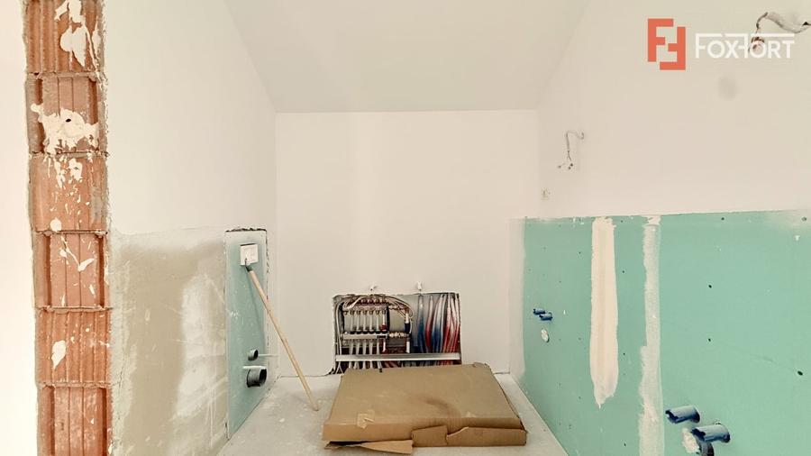 Duplex cu 4 camere cu Canalizare în Moșnița Veche