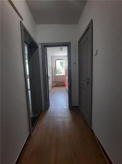 Apartament cu 2 camere semidecomandat în Basarabia