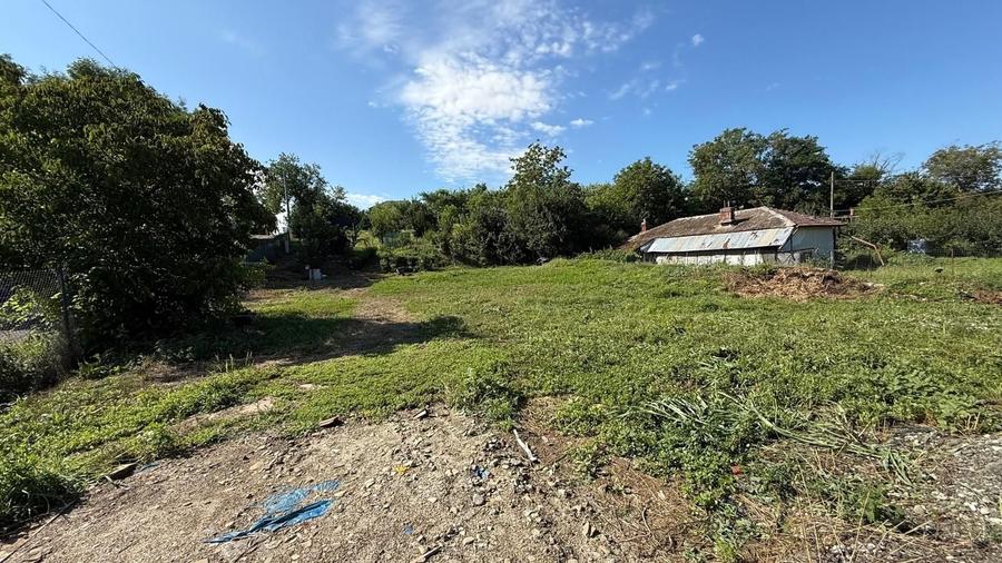 Teren Construcții intravilan de 1051 mp, în Brănești