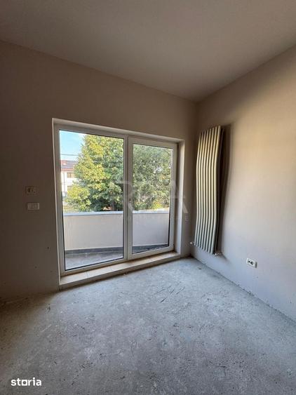 Casă cu 6 camere decomandat cu Teren 170 Mp în Central