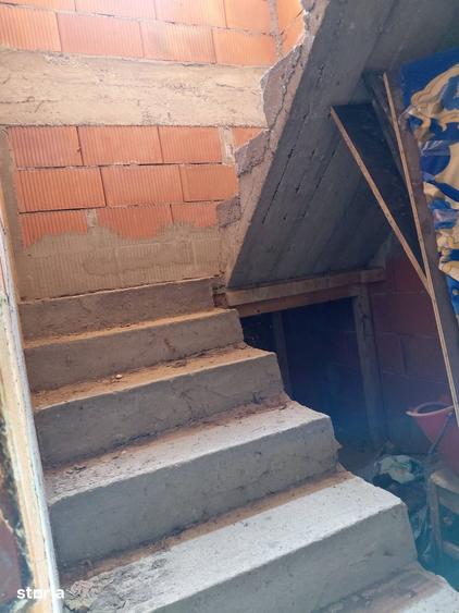 Casă cu 3 camere cu Teren 148 Mp în Dorobanți