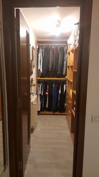 Apartament cu 5 camere decomandat, mobilat în Central