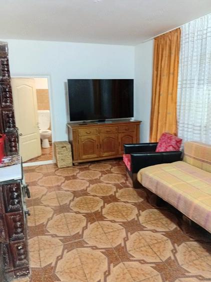 Casă cu 3 camere cu Teren 800 Mp în Central