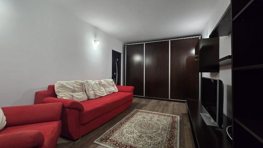 Apartament cu 2 camere decomandat în Tei