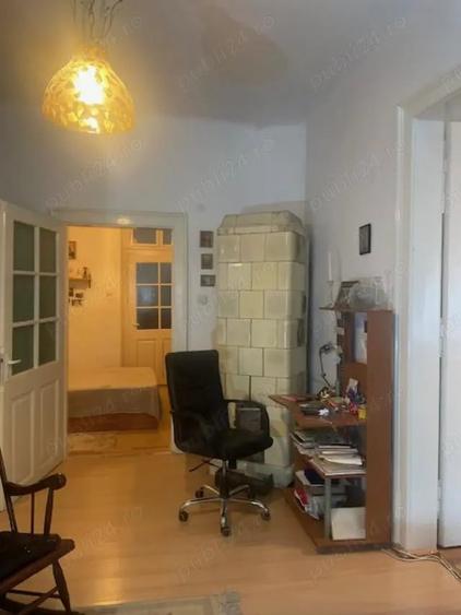 Casă cu 6 camere cu Teren 223 Mp în Lugoj