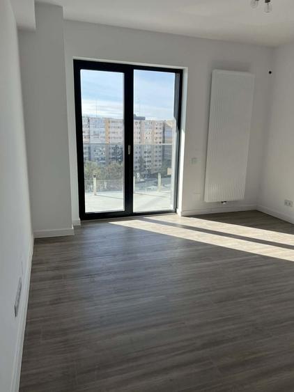 Apartament cu 2 camere decomandat în Exterior Vest