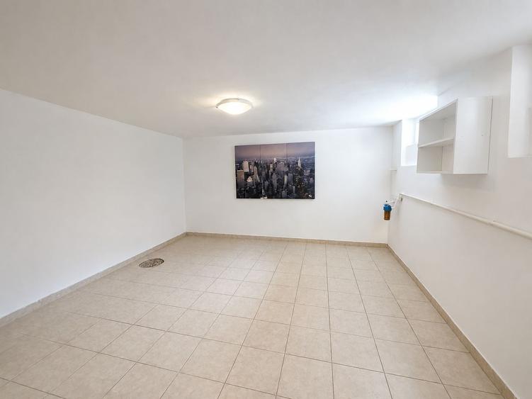 Casă individuală cu 4 camere cu Teren 234 Mp în Central