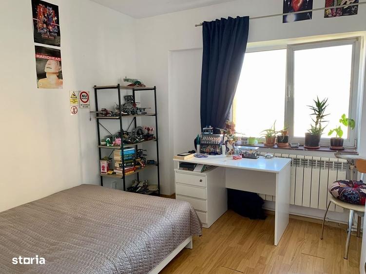 Apartament cu 3 camere decomandat în Central