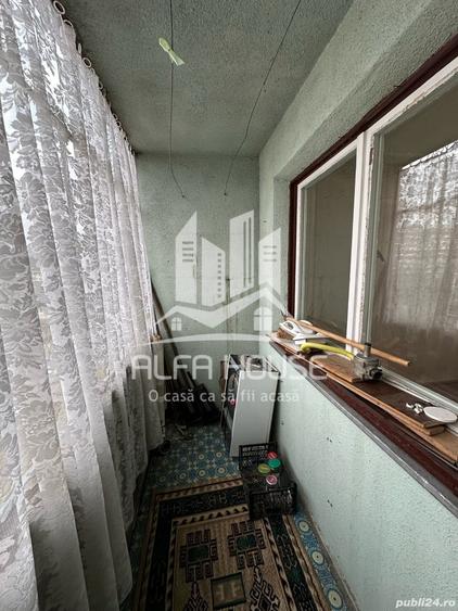 Apartament cu 3 camere semidecomandat în Govândari