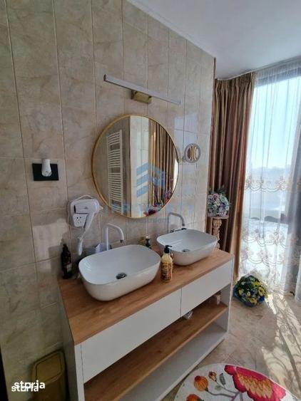 Casă cu 7 camere cu Teren 600 Mp în Fundeni