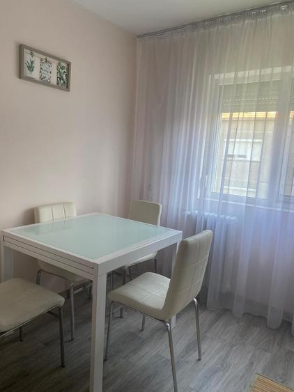 Apartament cu 2 camere decomandat în Salca