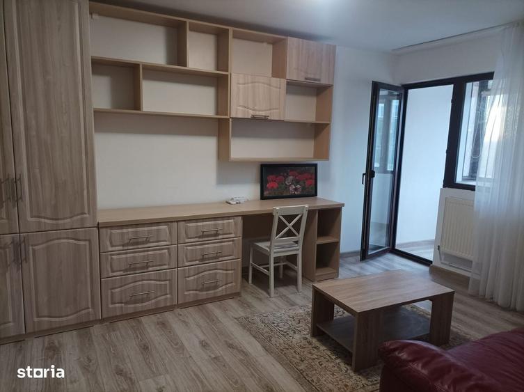Apartament cu 2 camere decomandat în Independenței