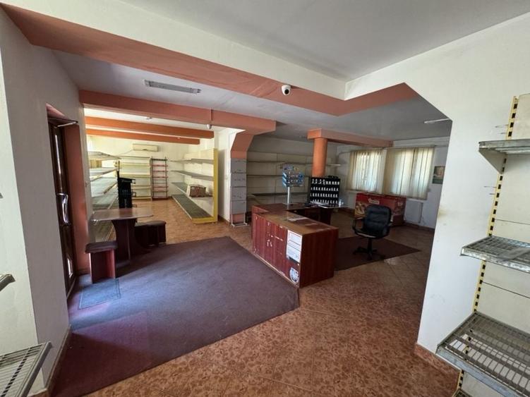 Casă cu 4 camere în Bixad