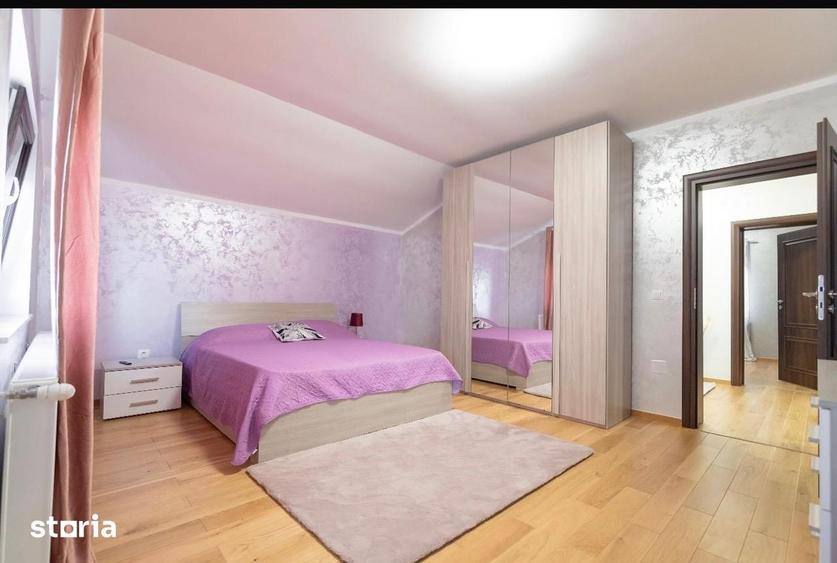 Casă cu 5 camere cu Teren 588 Mp în Sântandrei