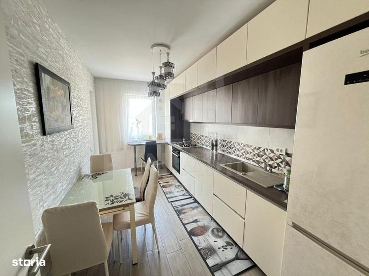 Apartament cu 2 camere decomandat în Tractorul — fotografia 3