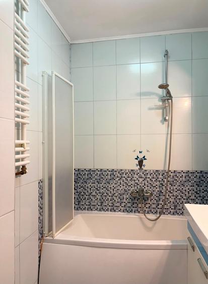 Apartament cu 3 camere semidecomandat în Drumul Taberei