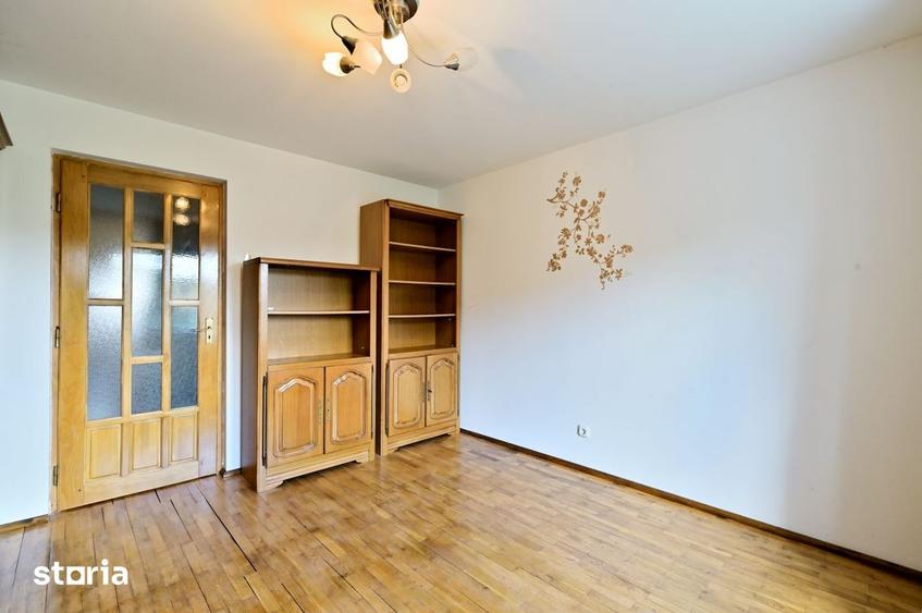 Apartament cu 4 camere decomandat în Vest