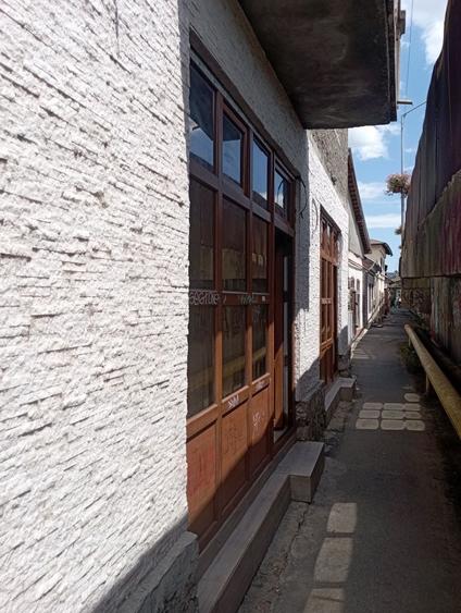 Casă cu 4 camere în Central