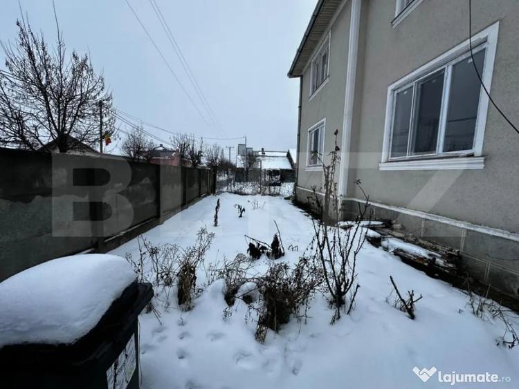 Casa cu 2 apartamente, 6 camere, teren 800 mp-ideal pensiune - 12