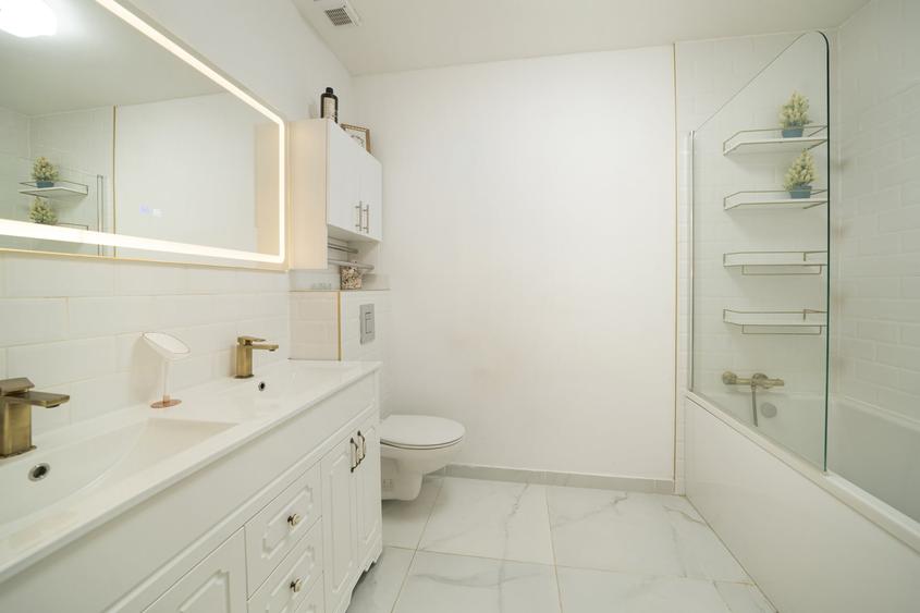 Apartament cu 3 camere decomandat, mobilat în Gorjului