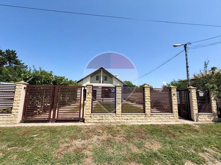 Casă individuală cu 4 camere cu Teren 720 Mp în Vânători