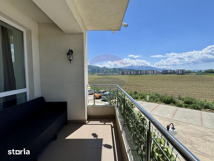 Apartament cu 3 camere decomandat în Cristian