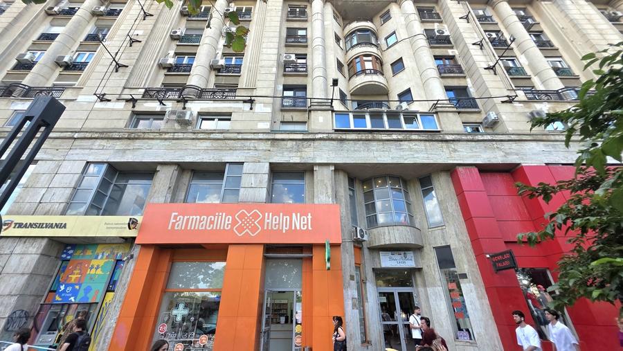 Apartament cu 4 camere decomandat în P-ța Unirii