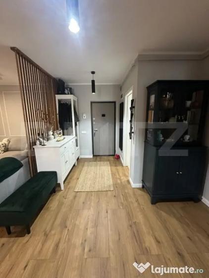Apartament cu 3 camere semidecomandat în Baciu