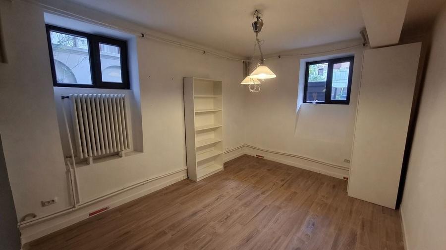 Apartament cu 3 camere decomandat, mobilat în Floreasca