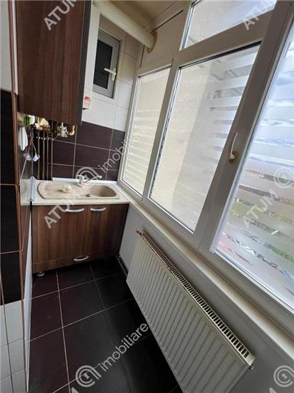 Apartament cu 3 camere decomandat, mobilat în Mihai Viteazul