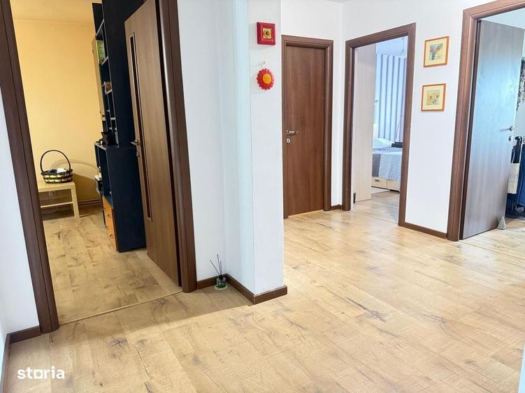 Apartament cu 4 camere în Valea