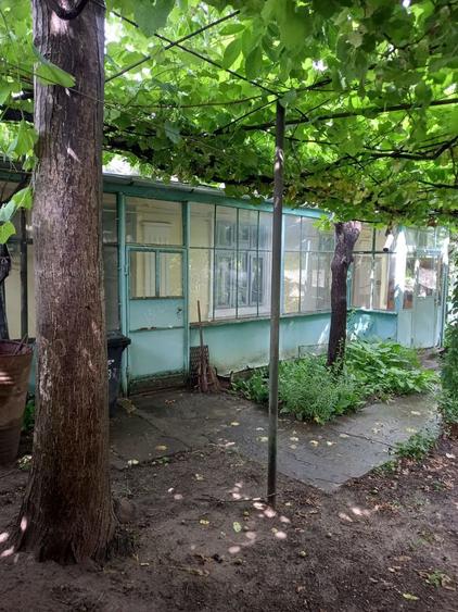 Casă cu 3 camere cu Teren 635 Mp în Central