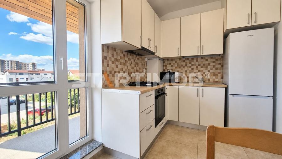 Apartament cu 2 camere decomandat, mobilat în Tractorul
