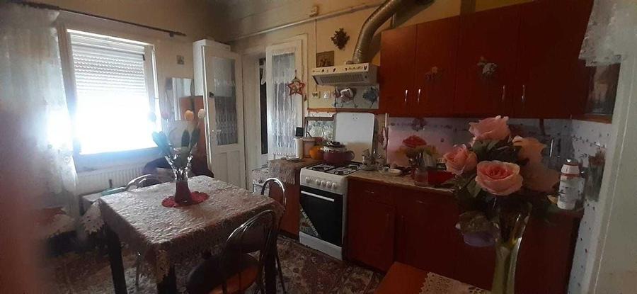 Casă cu 2 camere cu Teren 109 Mp în Central
