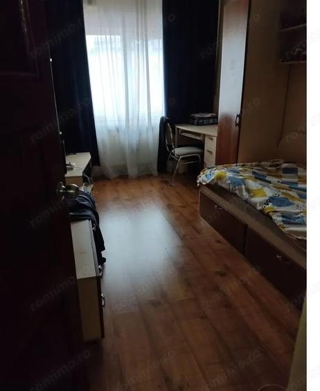 Casă cu 5 camere cu Teren 90 Mp în Brâncoveanu