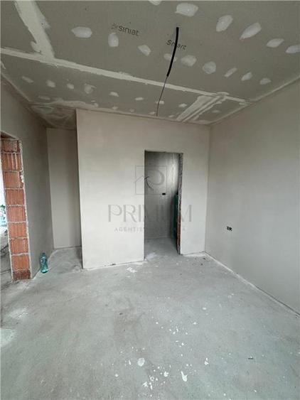 Duplex cu 3 camere cu Teren 320 Mp în Moșnița Nouă