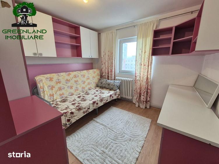 Apartament cu 3 camere în Copou