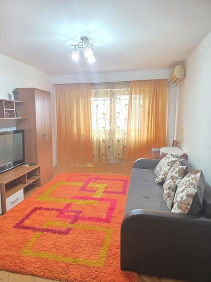 Apartament cu 2 camere decomandat în Buzaului