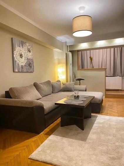 Apartament cu 3 camere decomandat în Ultracentral